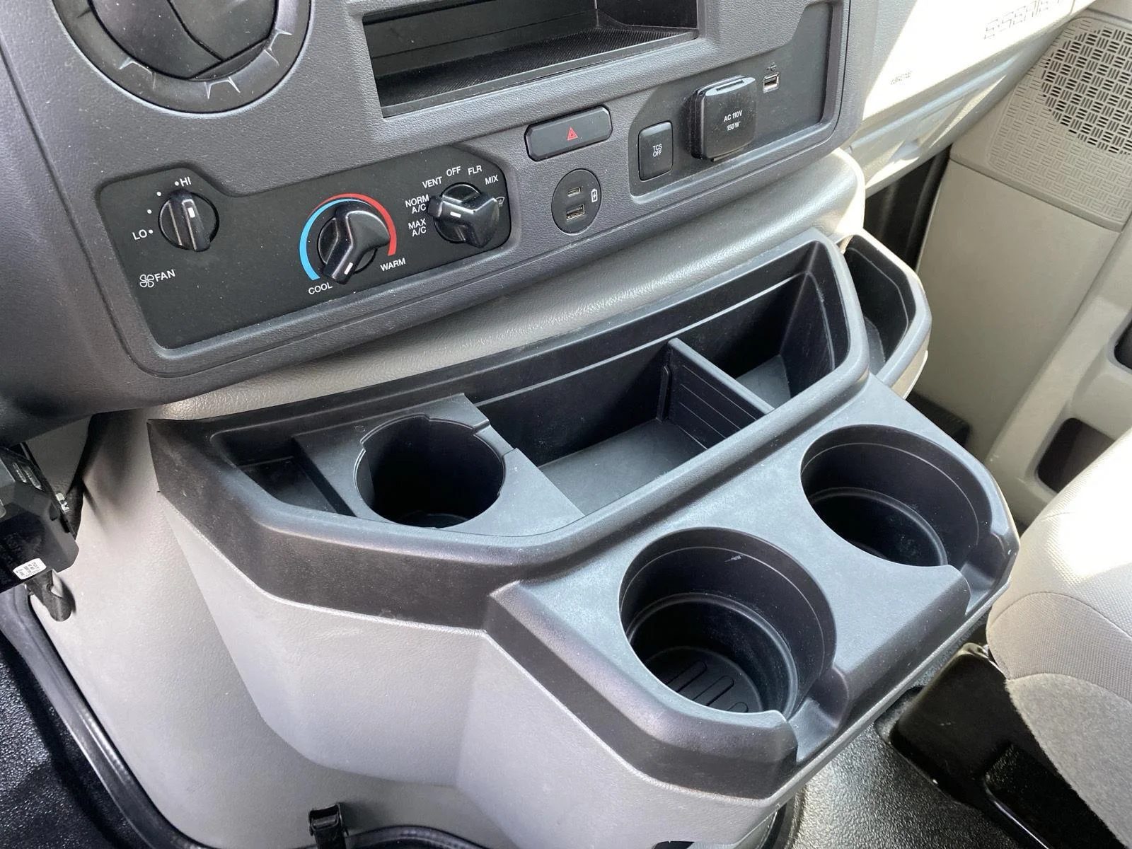 Used 2025 Wh Ford  image 19