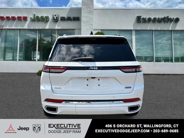Used 2023 White Jeep Overland image 3