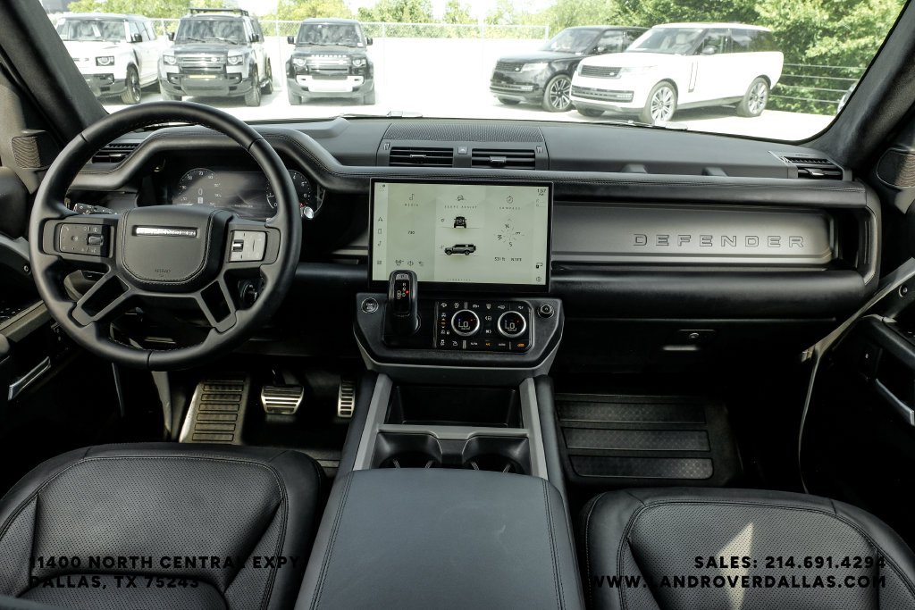 Used 2026 Fuji White Land Rover V8 image 17