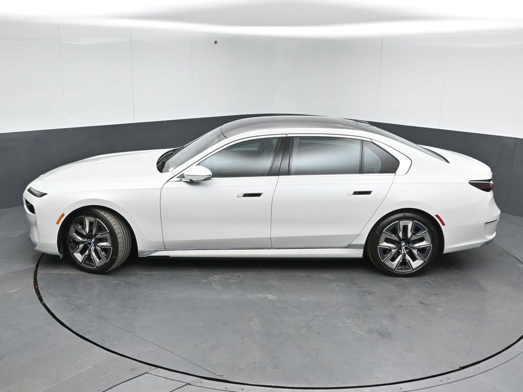 2023 BMW I7 - Image 48