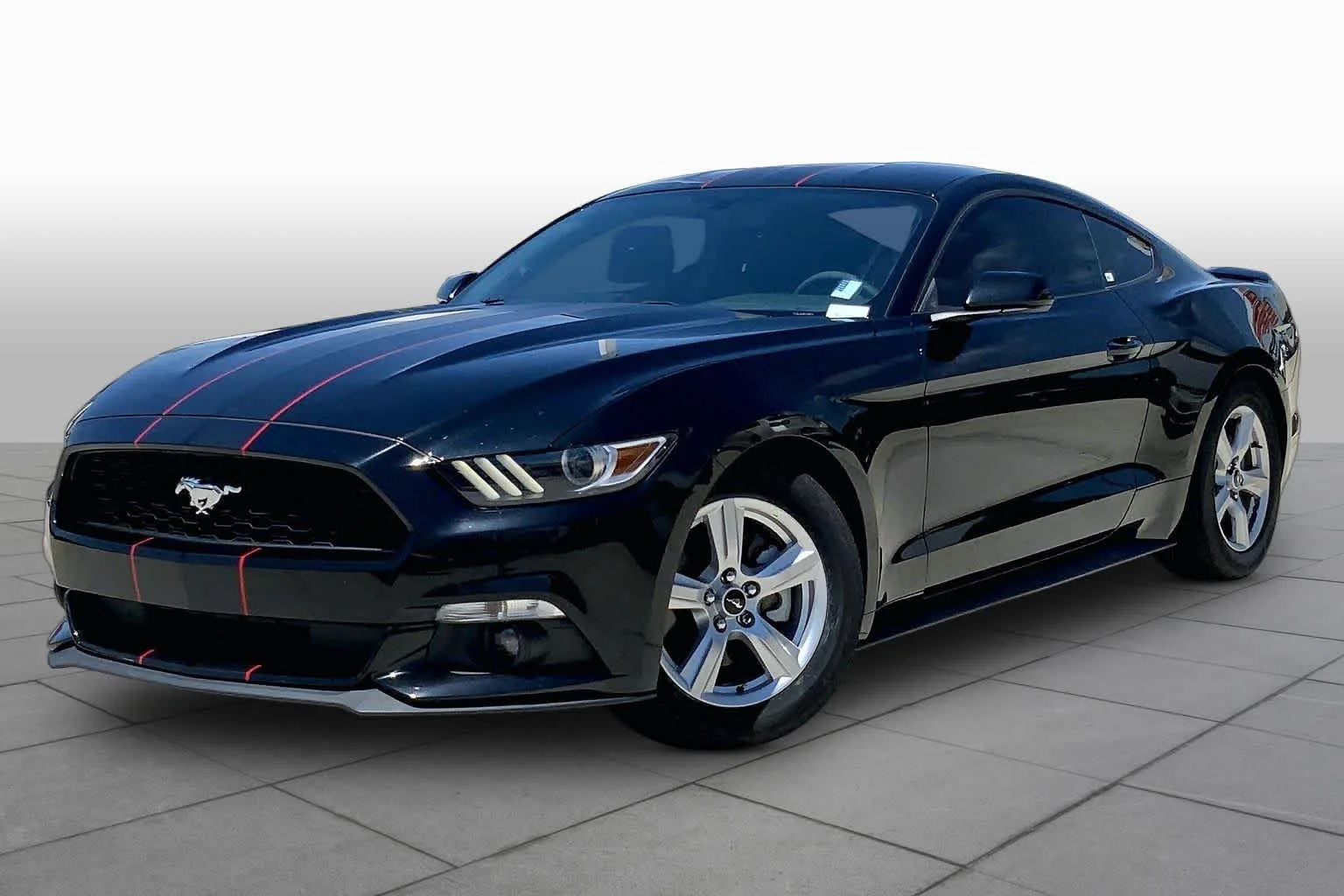 2017 Ford Mustang V6 Coupe's photo