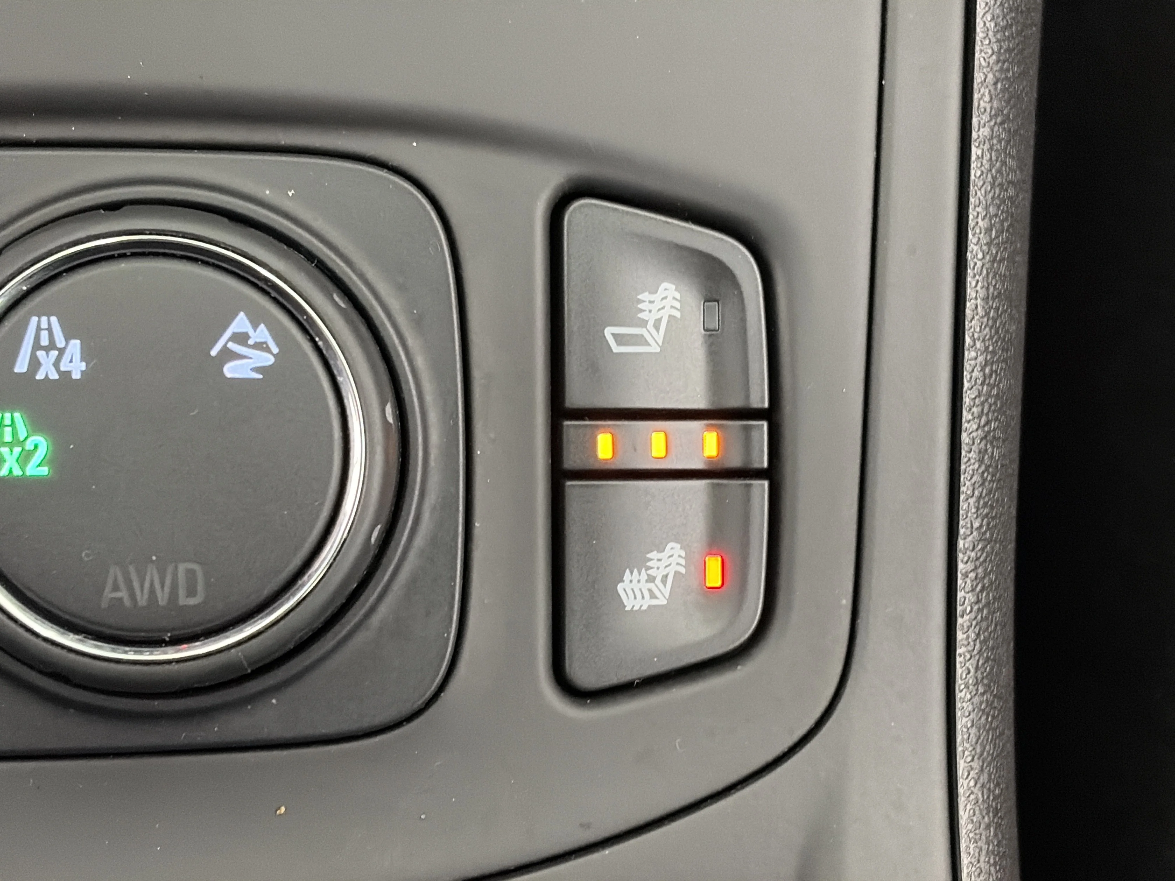 Certified Used 2024 Summit White GMC SLE image 30