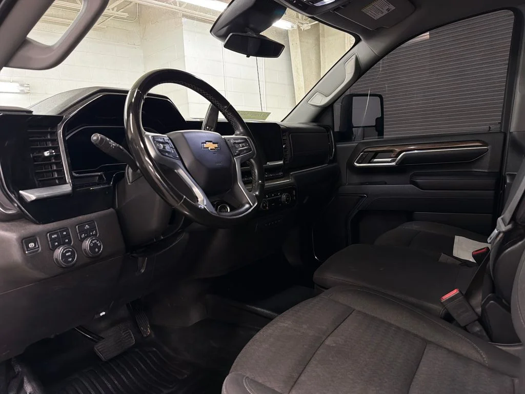 Used 2024 White Chevrolet LT image 6