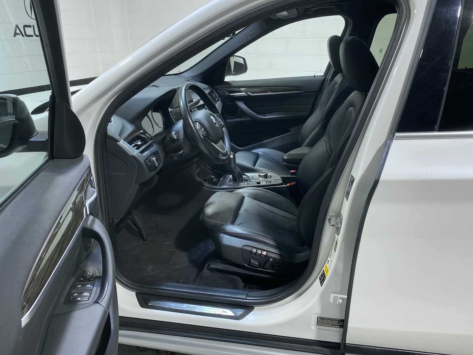 Used 2018 BMW X1 28i with VIN WBXHT3C35J5L28457 for sale in Verona, NJ