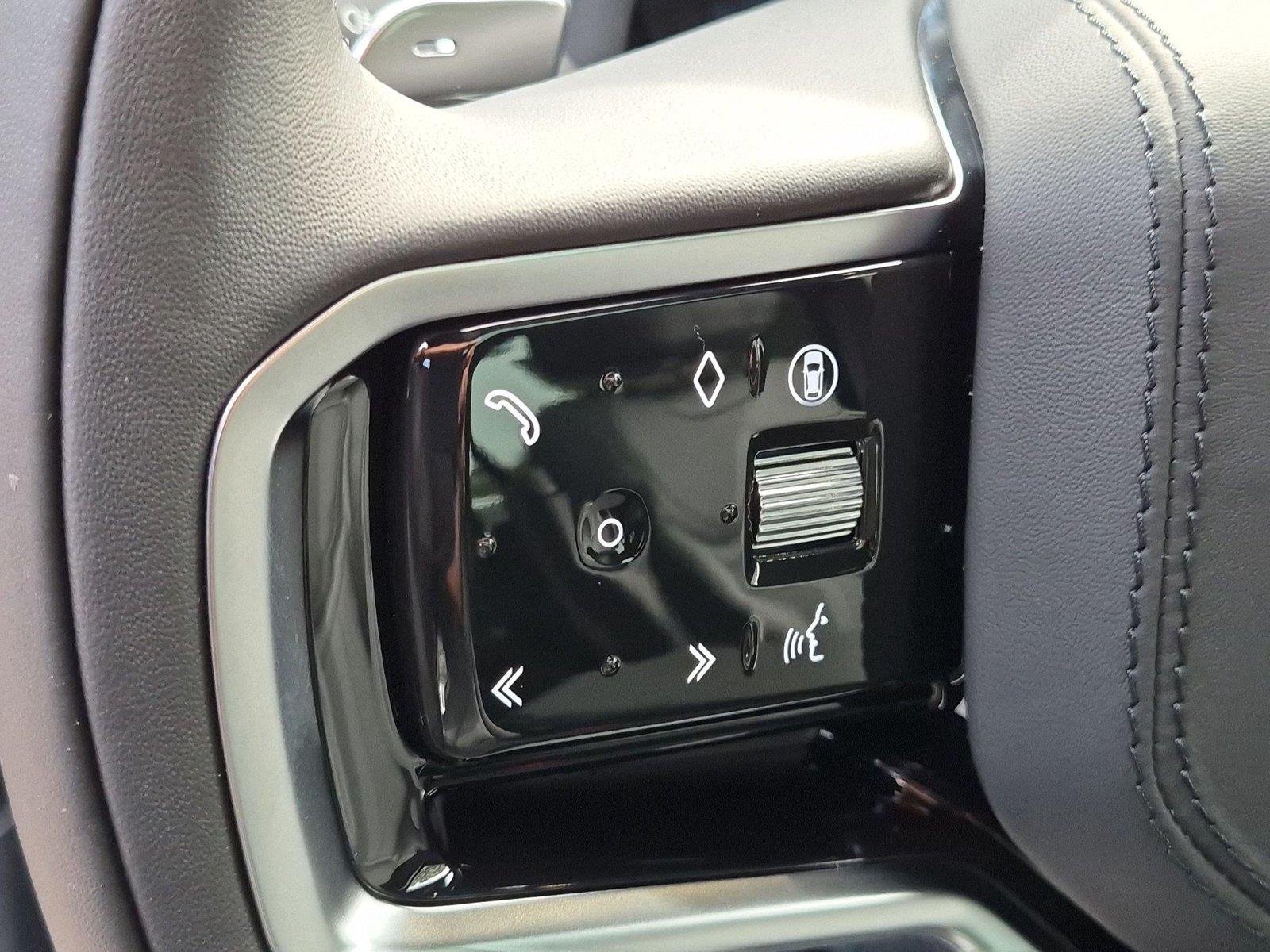 New 2027 Santorini Black Land Rover SE image 19