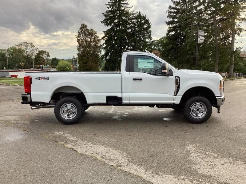2026 Ford F-350 Super Duty XL - Photo 8