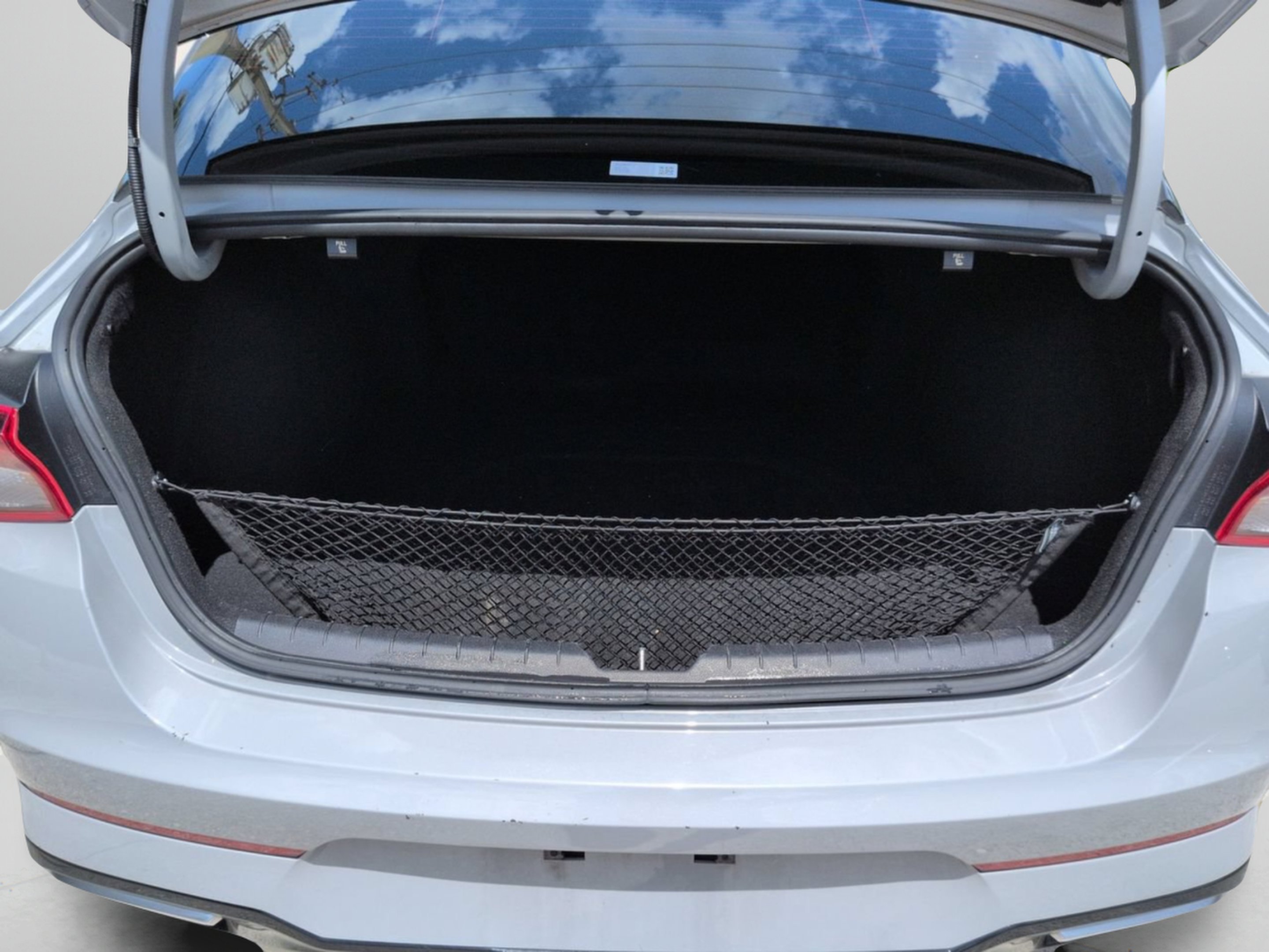 Used 2021 Wolf Gray Kia GT-Line image 10