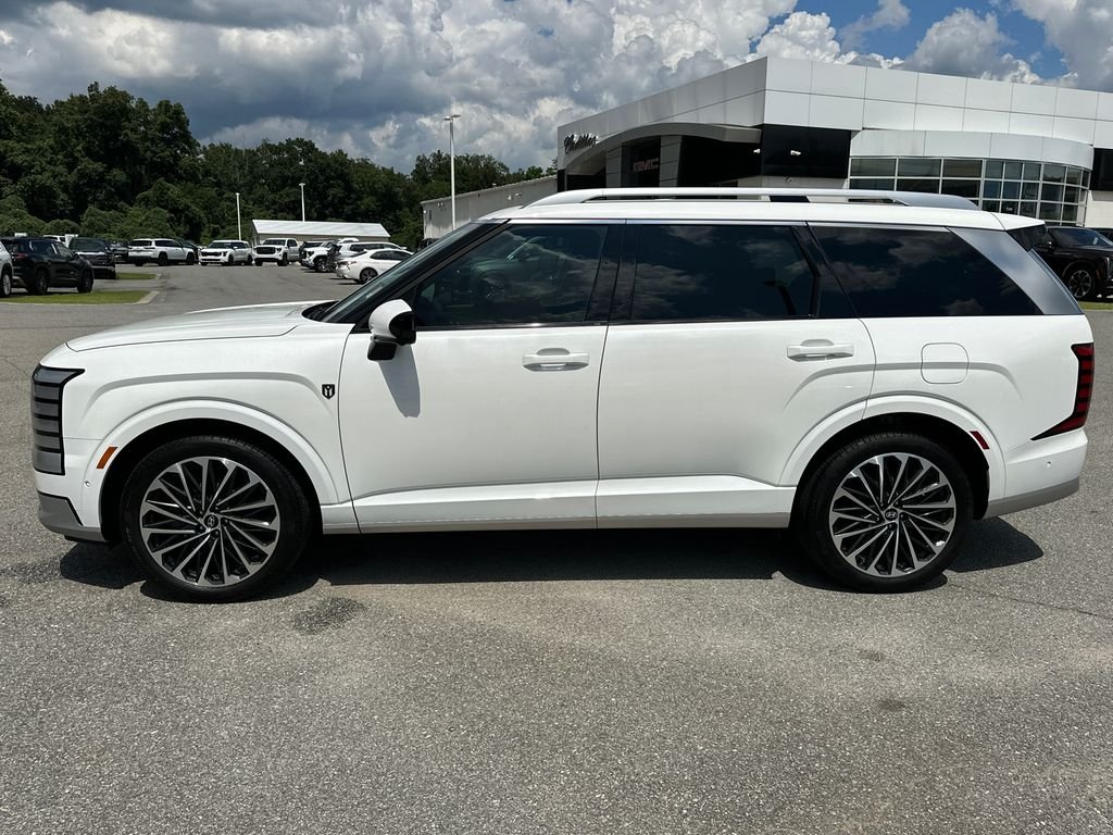 Used 2026 White Hyundai Calligraphy image 4