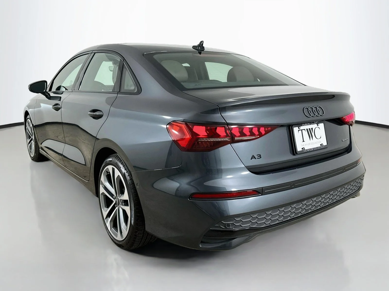 Used 2025 Gray Audi  image 7