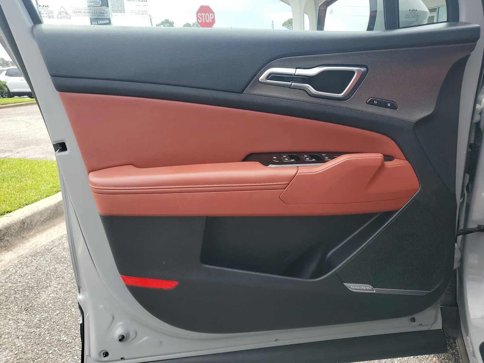 Used 2024  Kia SX image 15