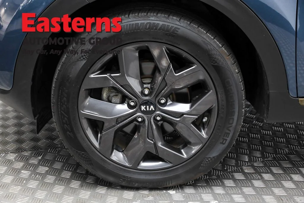 Used 2020 Blue Kia S image 31