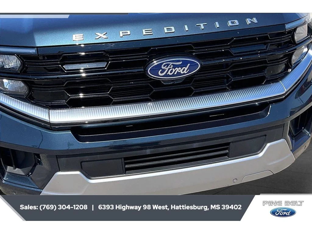Used 2025 Stone Blue Metallic Ford Platinum image 22