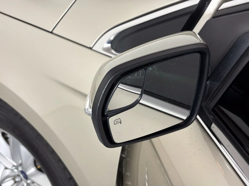 Used 2017 Gold Ford SEL image 13