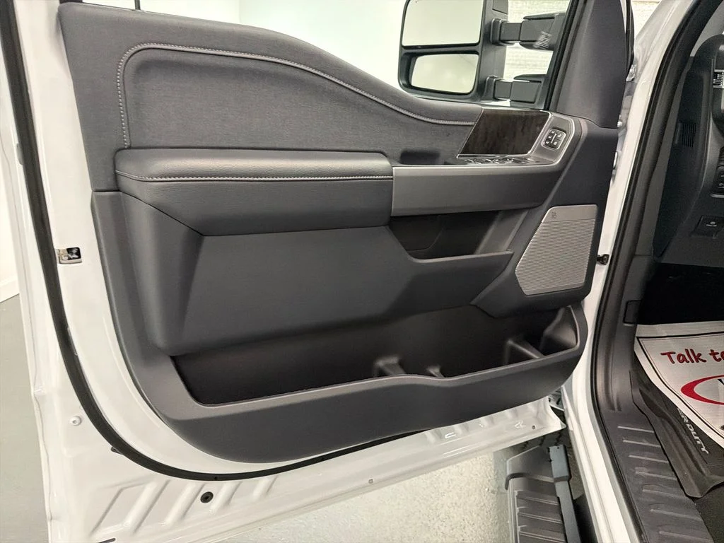 New 2026 Oxford White Ford F-250® Lariat® image 12
