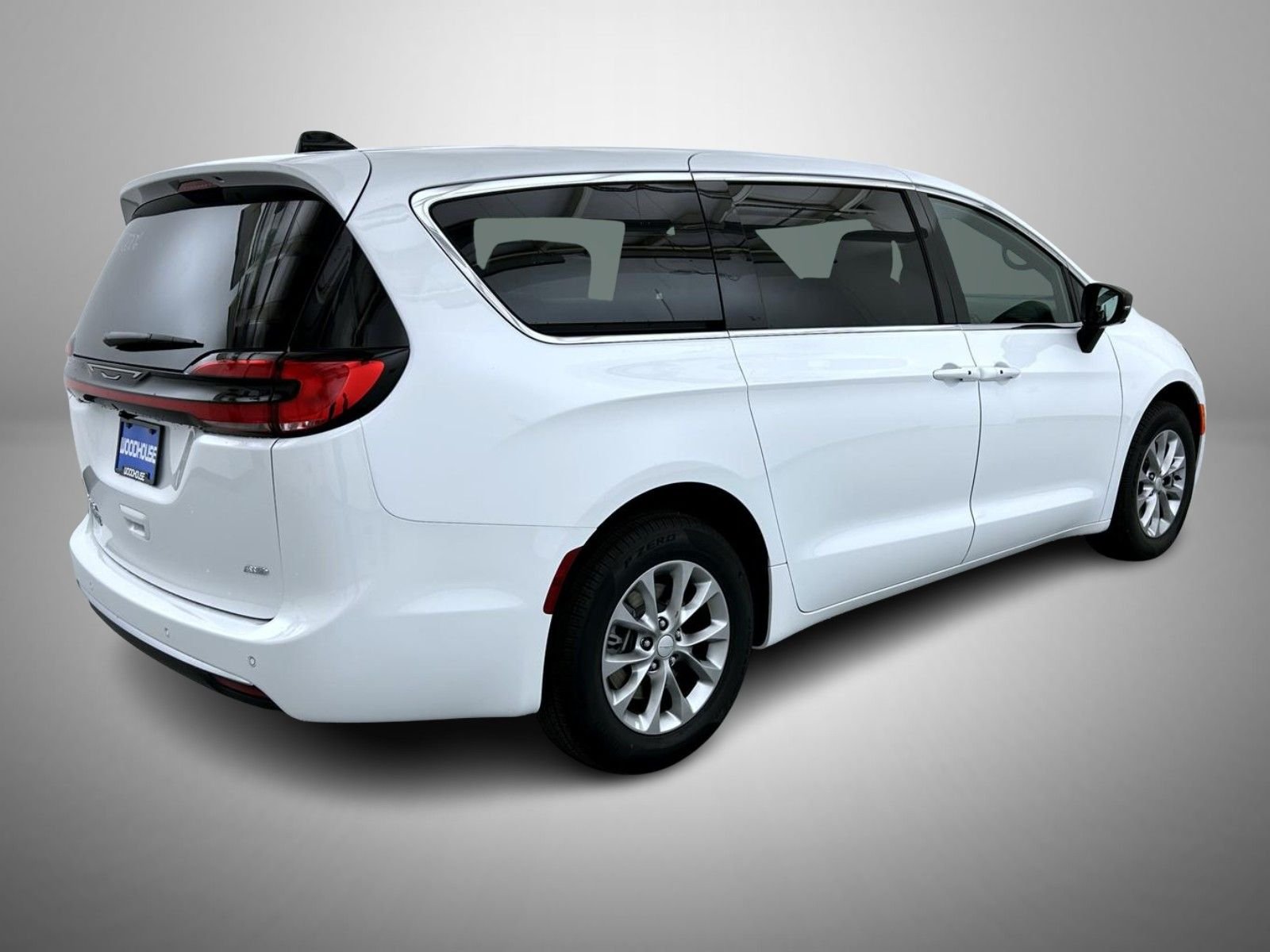 New 2027 Bright White Clear-Coat Exterior Paint Chrysler Select image 5
