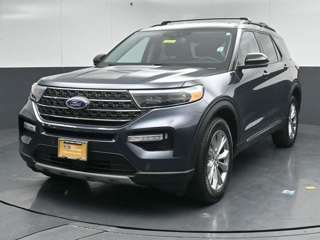 Used 2024 Blue Ford XLT image 3