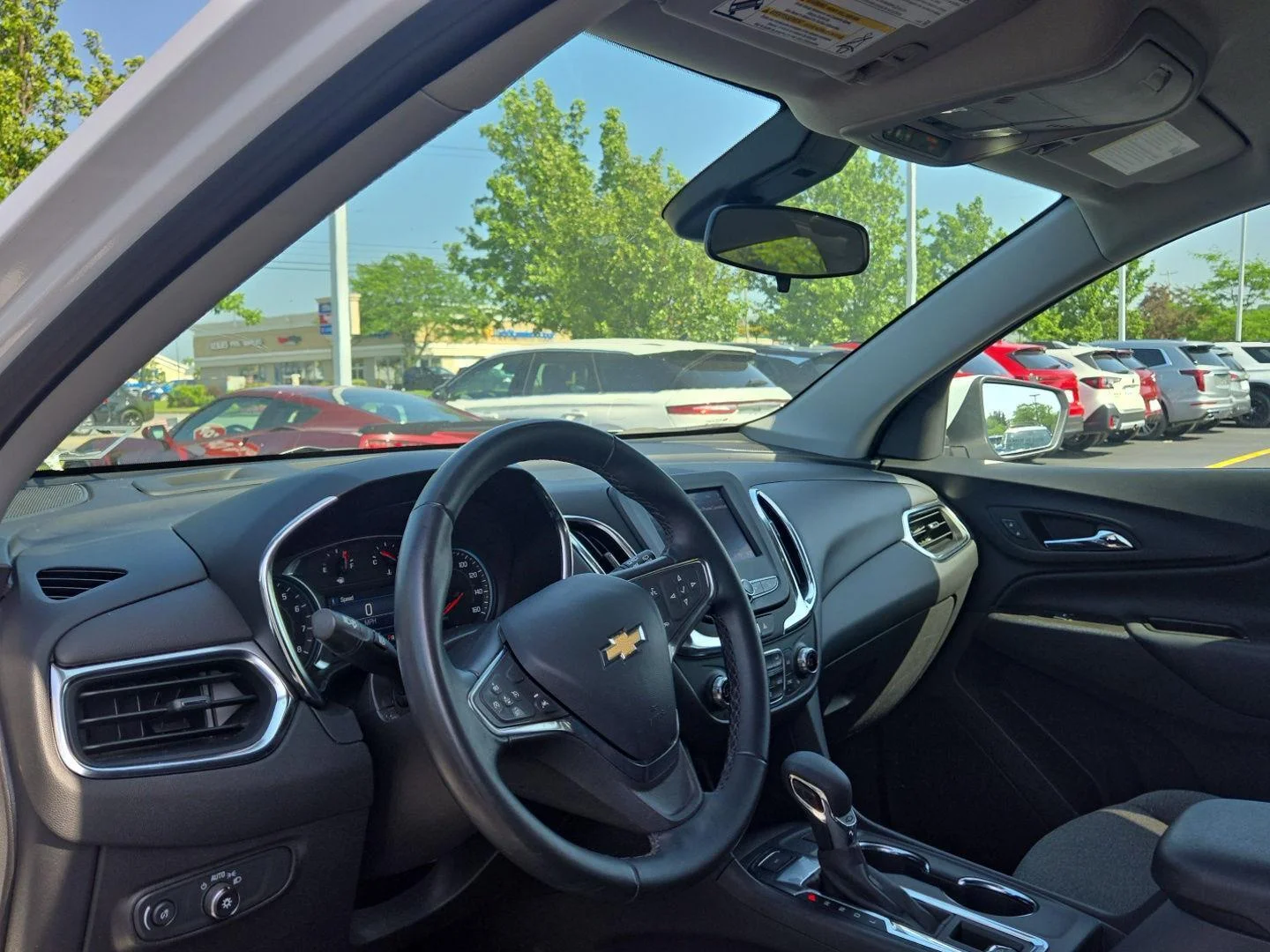 Used 2024 Summit White Chevrolet LT image 2