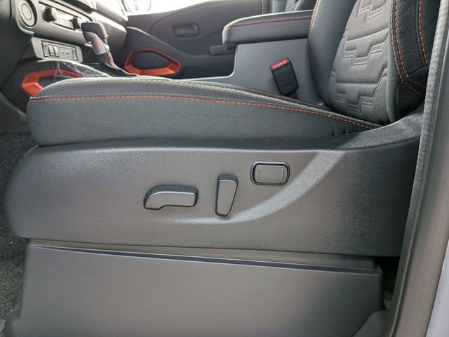 New 2026 Boulder Gray Pearl Nissan Crew Cab PRO-X® image 17