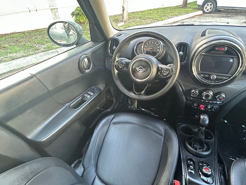 Used 2019 Gray MINI  image 9