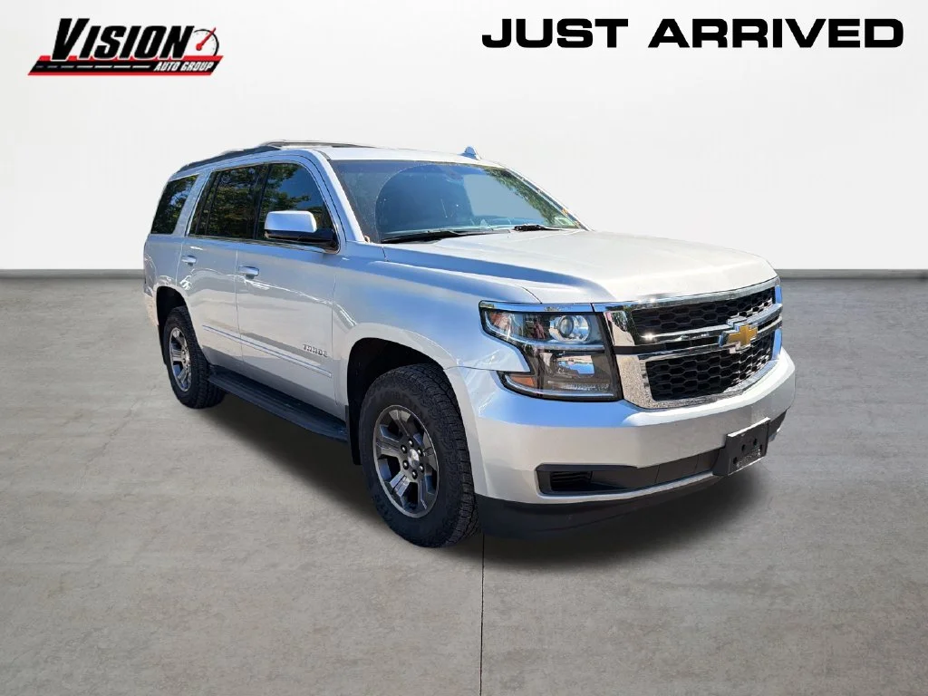Used 2019 Silver Chevrolet LS image 3