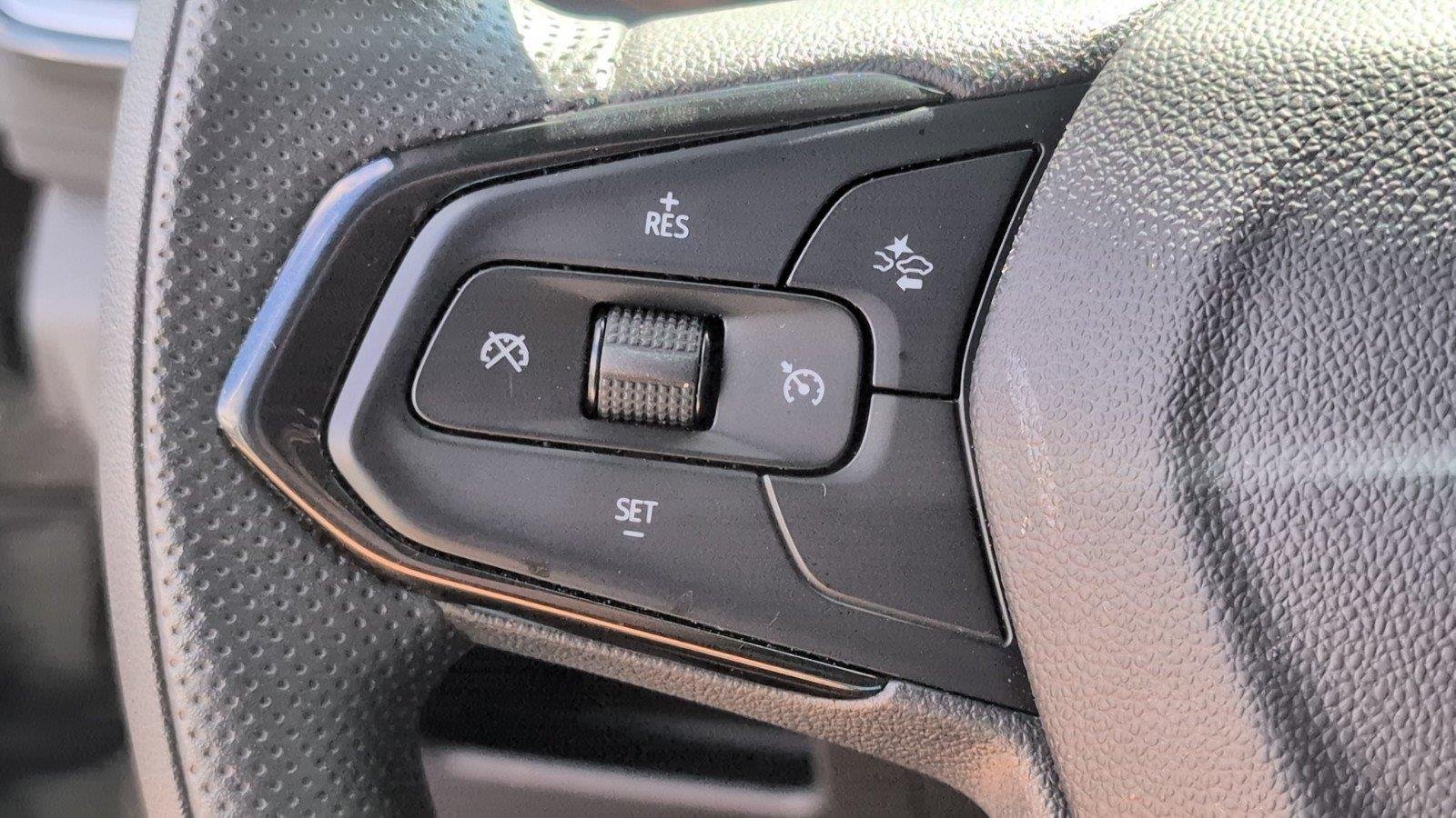 Used 2025 Cacti Green Chevrolet LT image 30