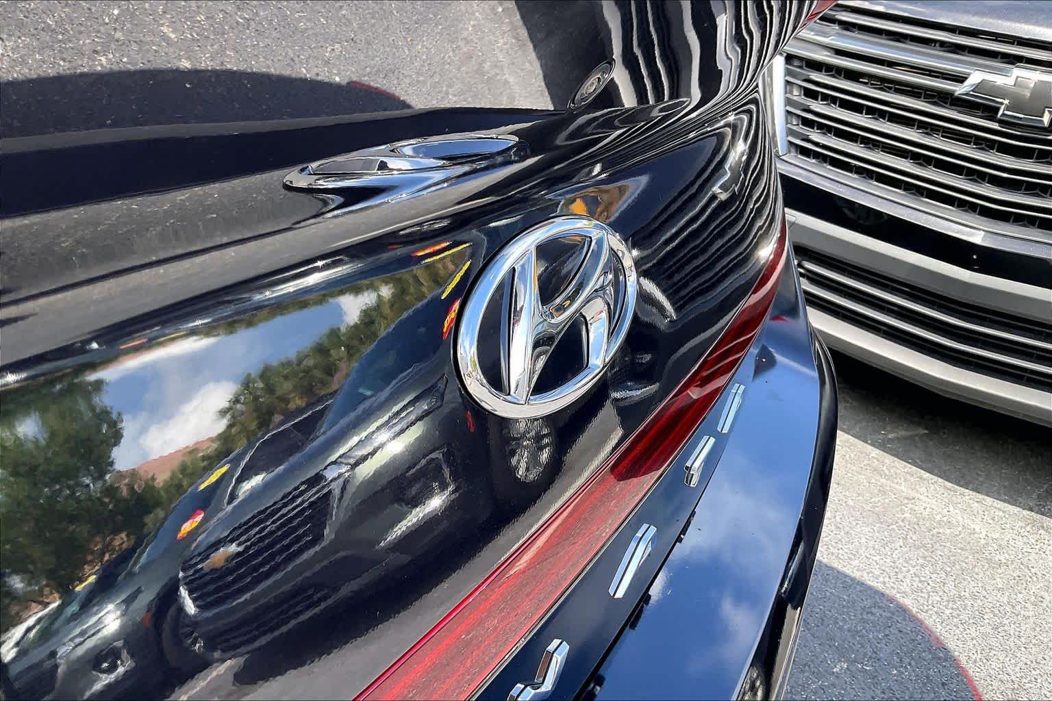 Used 2023 Carbon Blue Hyundai SEL image 9