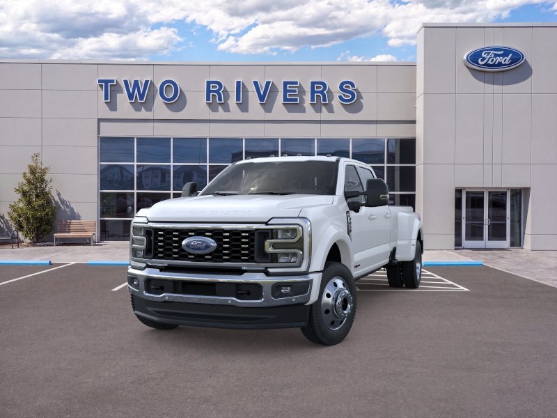 New 2026 Star White Metallic Tri-Coat Ford F-450® Lariat® image 2