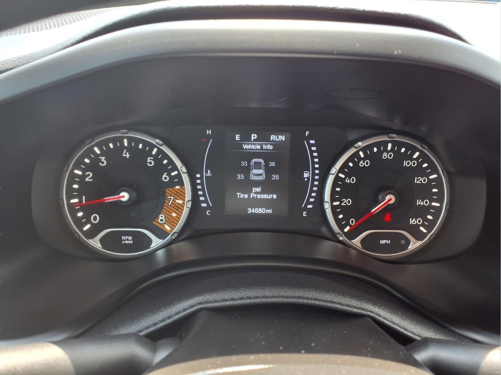 Used 2023 Alpine White Clearcoat Jeep Latitude image 18