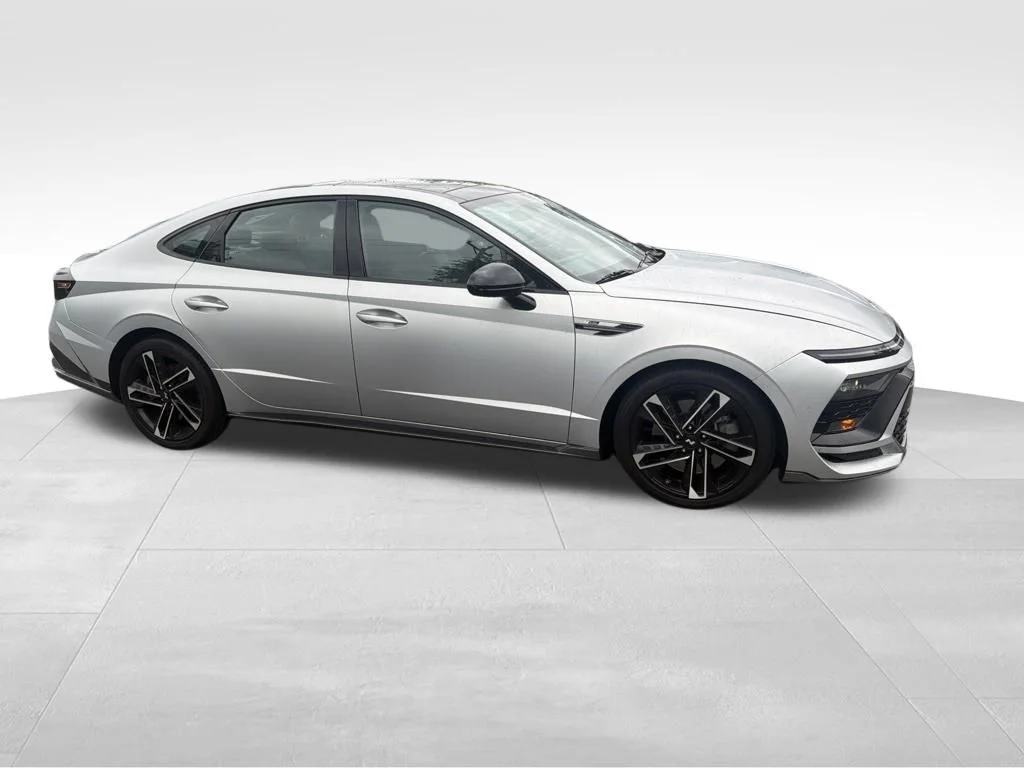 Certified Used 2025 Silver Hyundai N Line image 4