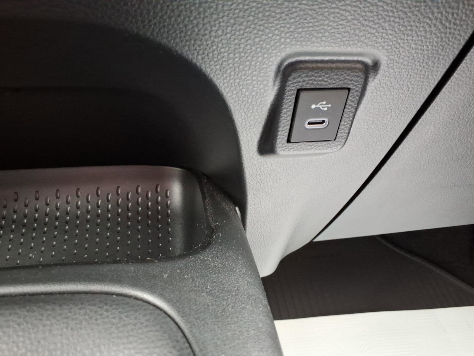 2025 Toyota GR Corolla Core - Photo 29