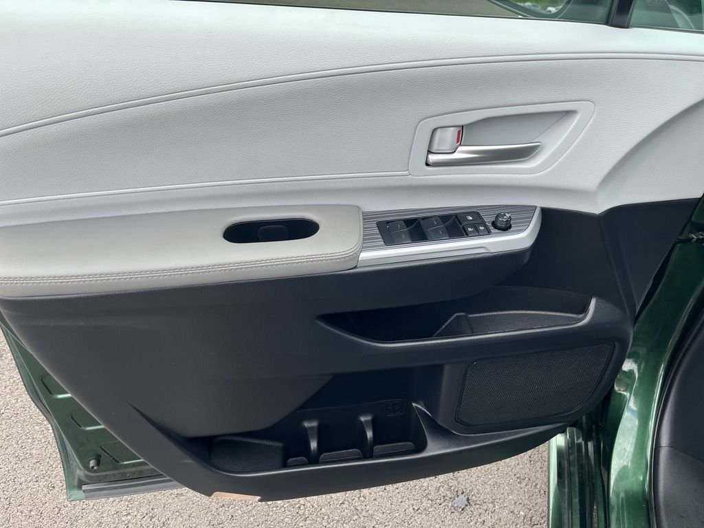 Used 2025 Green Toyota XLE image 11