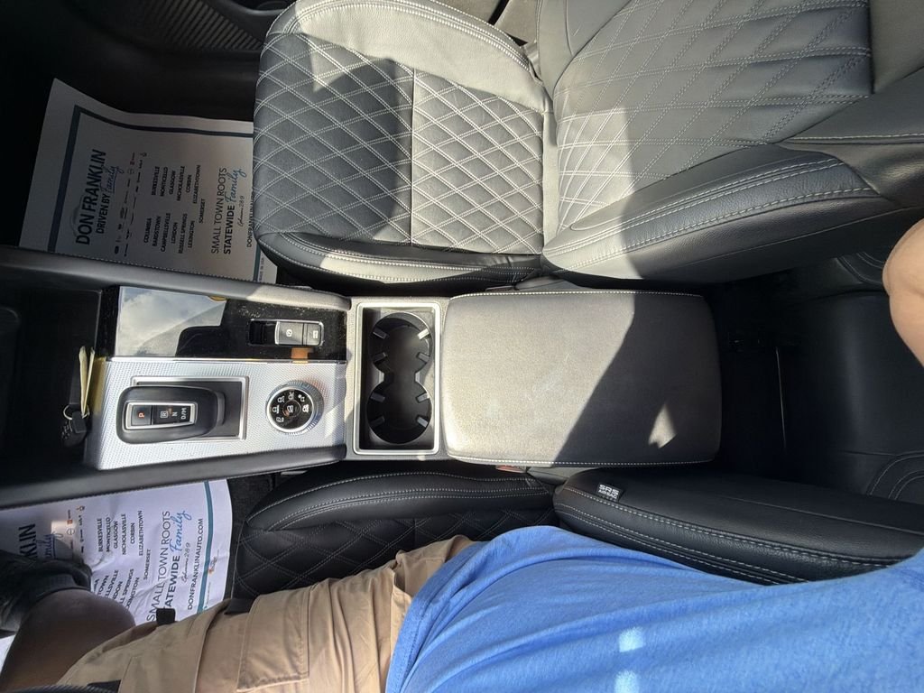Certified Used 2023 Gray Mitsubishi SEL image 21