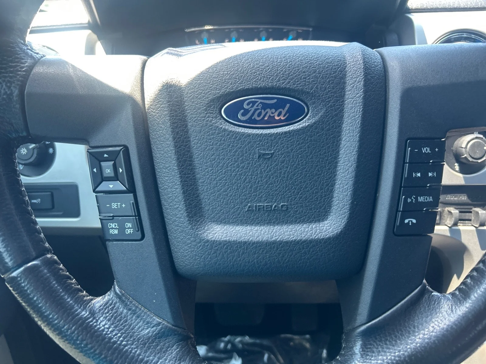 Used 2013 Blue Ford Lariat image 15