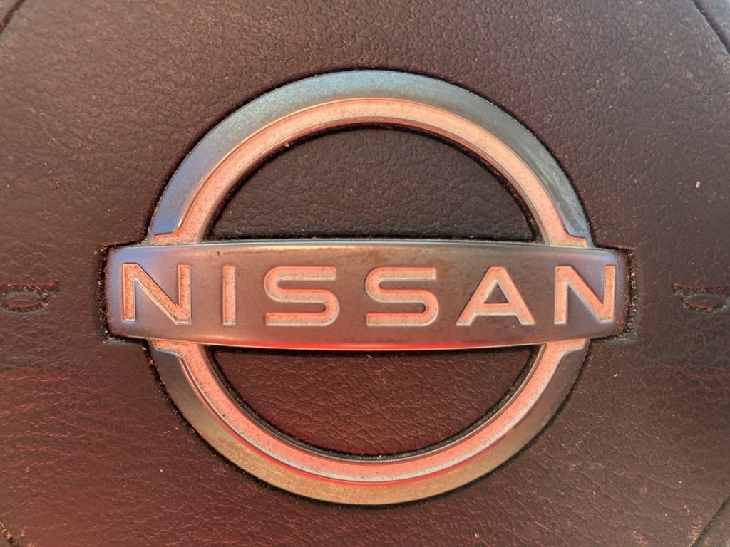 Used 2023 Gray Nissan SV image 14