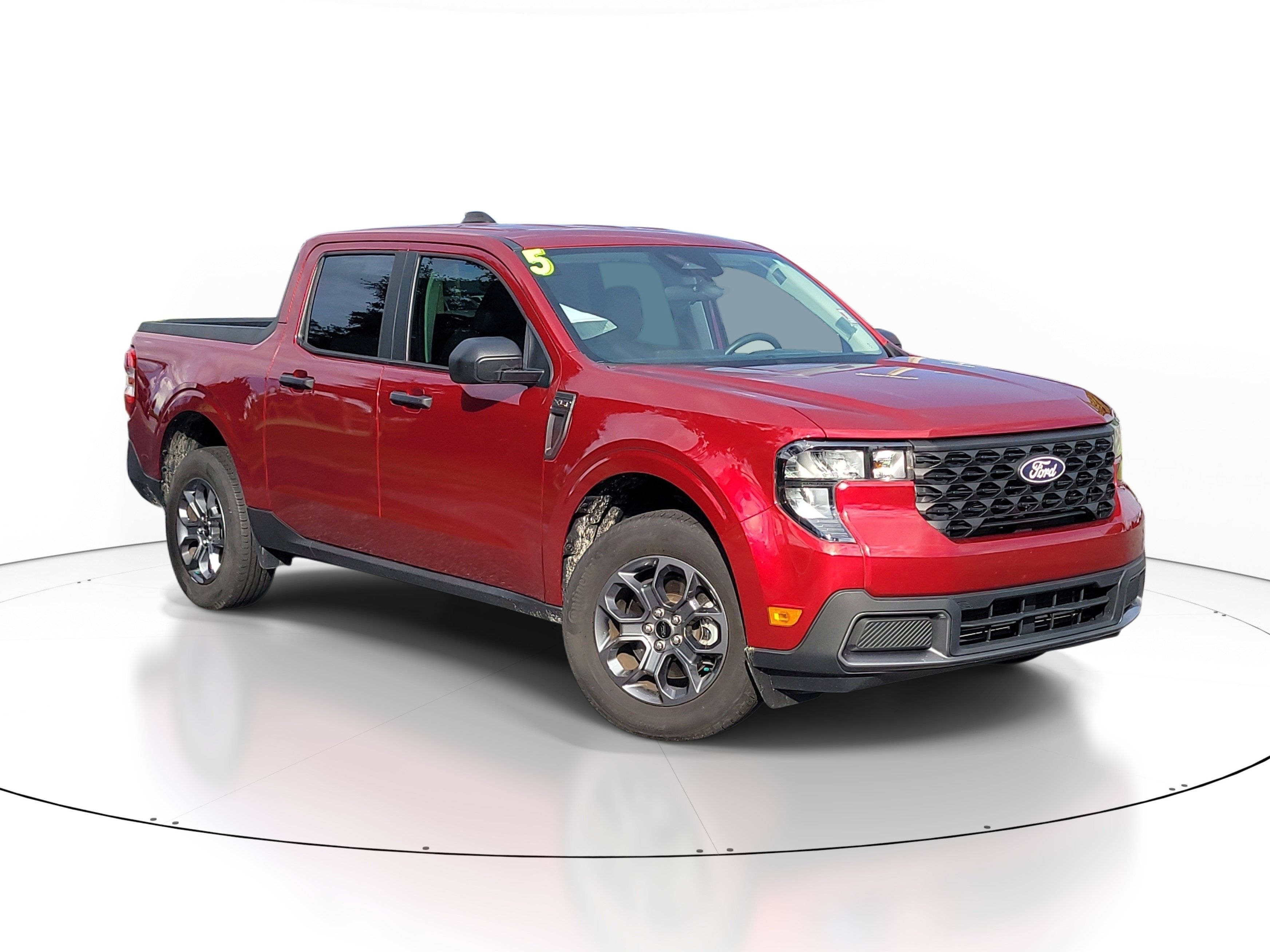 Used 2025 Ruby Red Metallic Ford XLT image 1