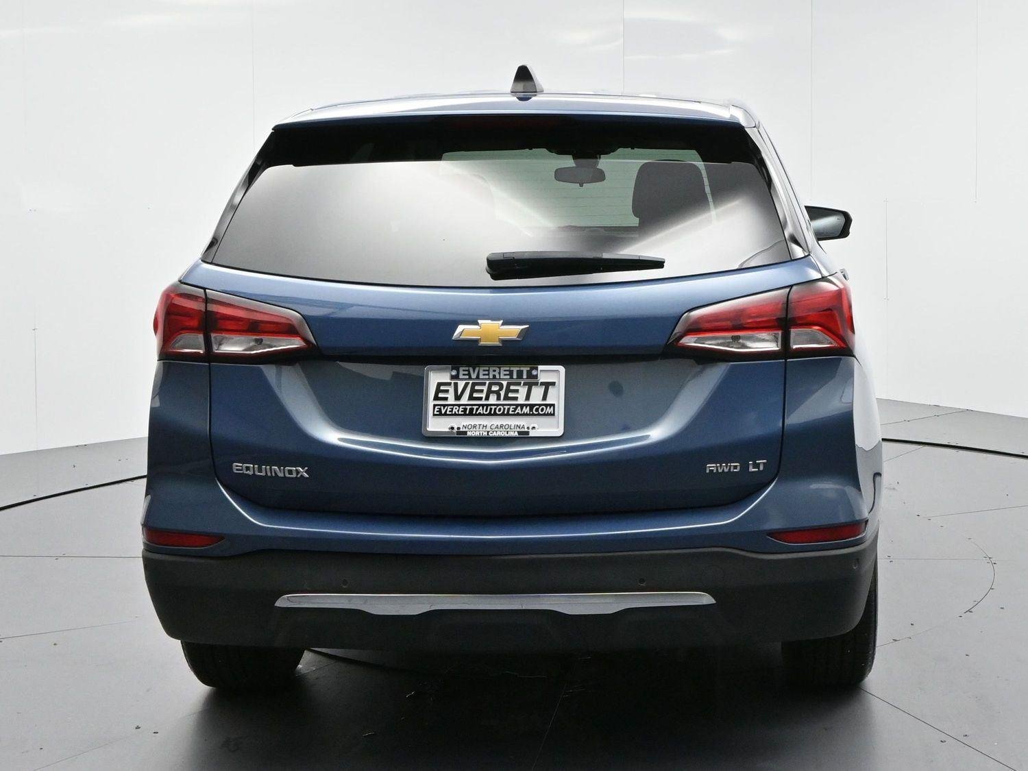 Used 2024 Lakeshore Blue Metallic Chevrolet LT image 6