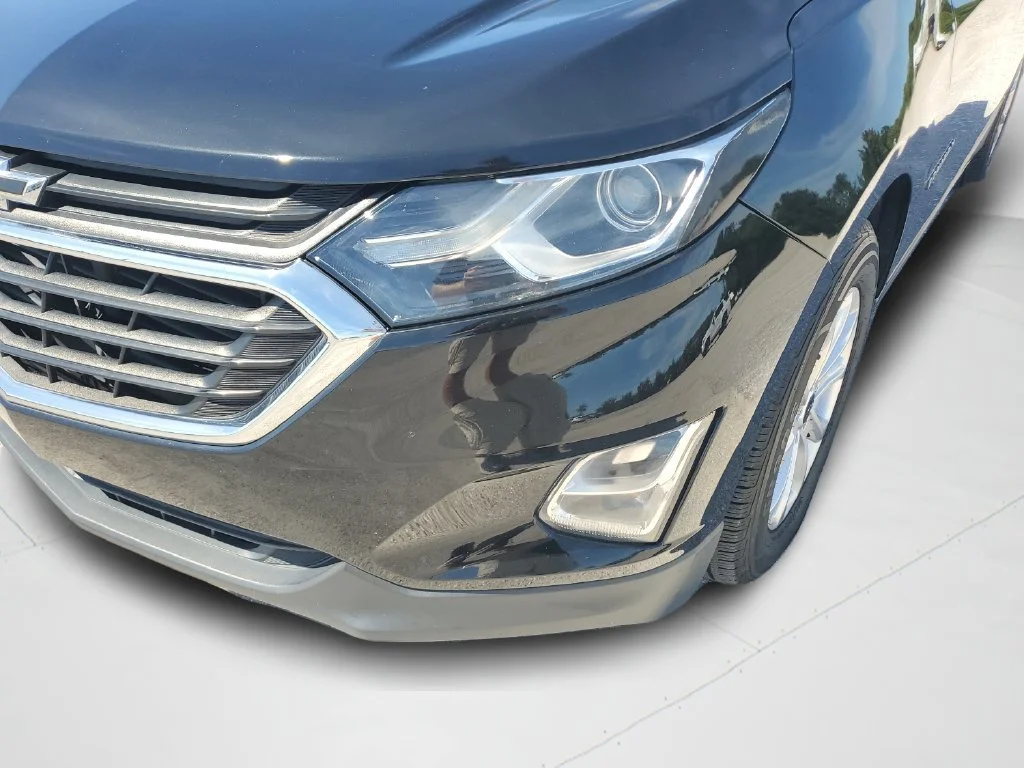 Used 2020 MOSAIC BLACK METALLIC Chevrolet LT image 24