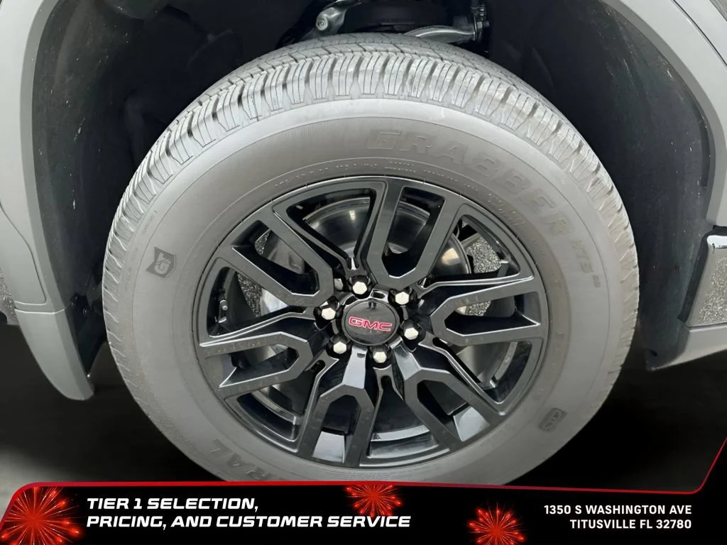 Used 2025 Onyx Black GMC Elevation image 42