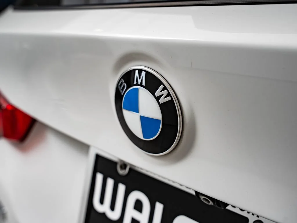 Used 2019 Alpine White BMW xDrive30i image 18