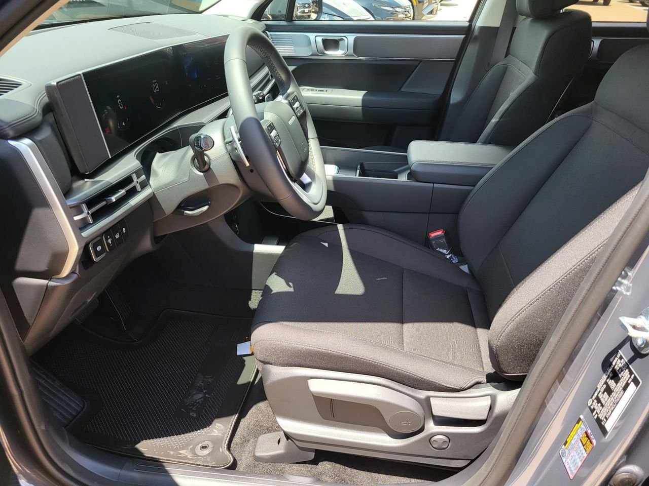 New 2026 Ecotronic Gray Hyundai SE FWD image 16