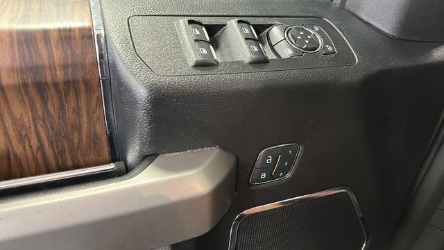 Used 2020 Stone Gray Metallic Ford Lariat image 20