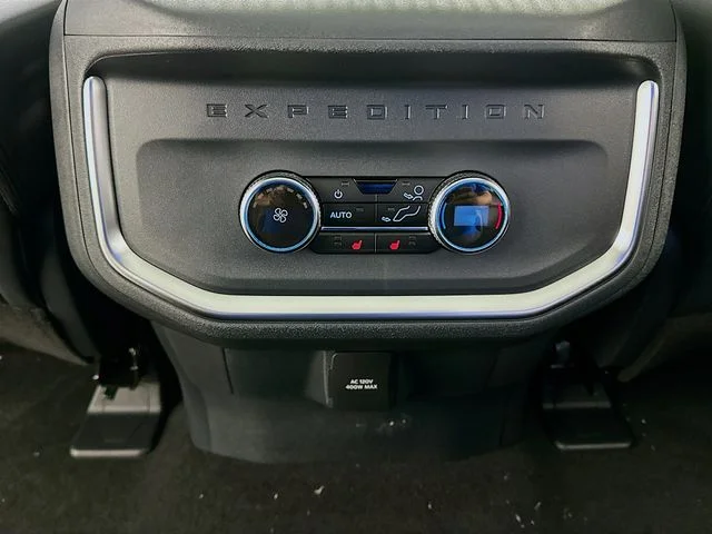 New 2026 Ford Expedition Platinum