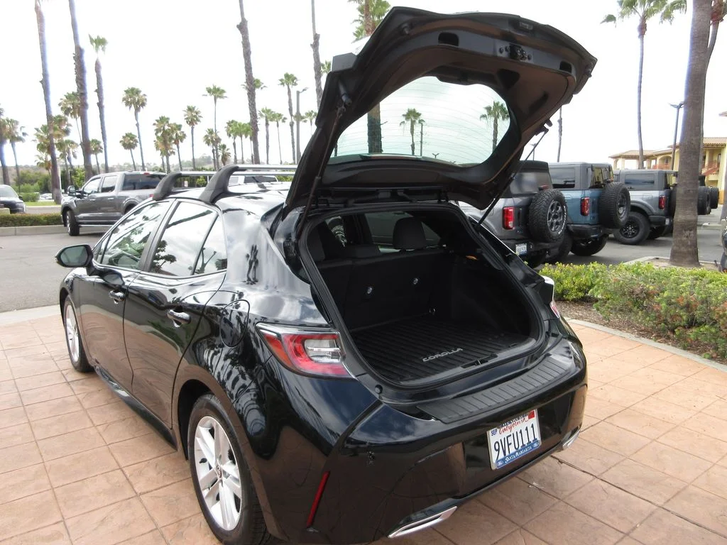 Certified Used 2020 Midnight Black Metallic Toyota SE image 26