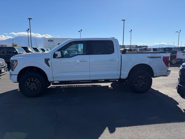 Used 2022 White Ford XL image 9