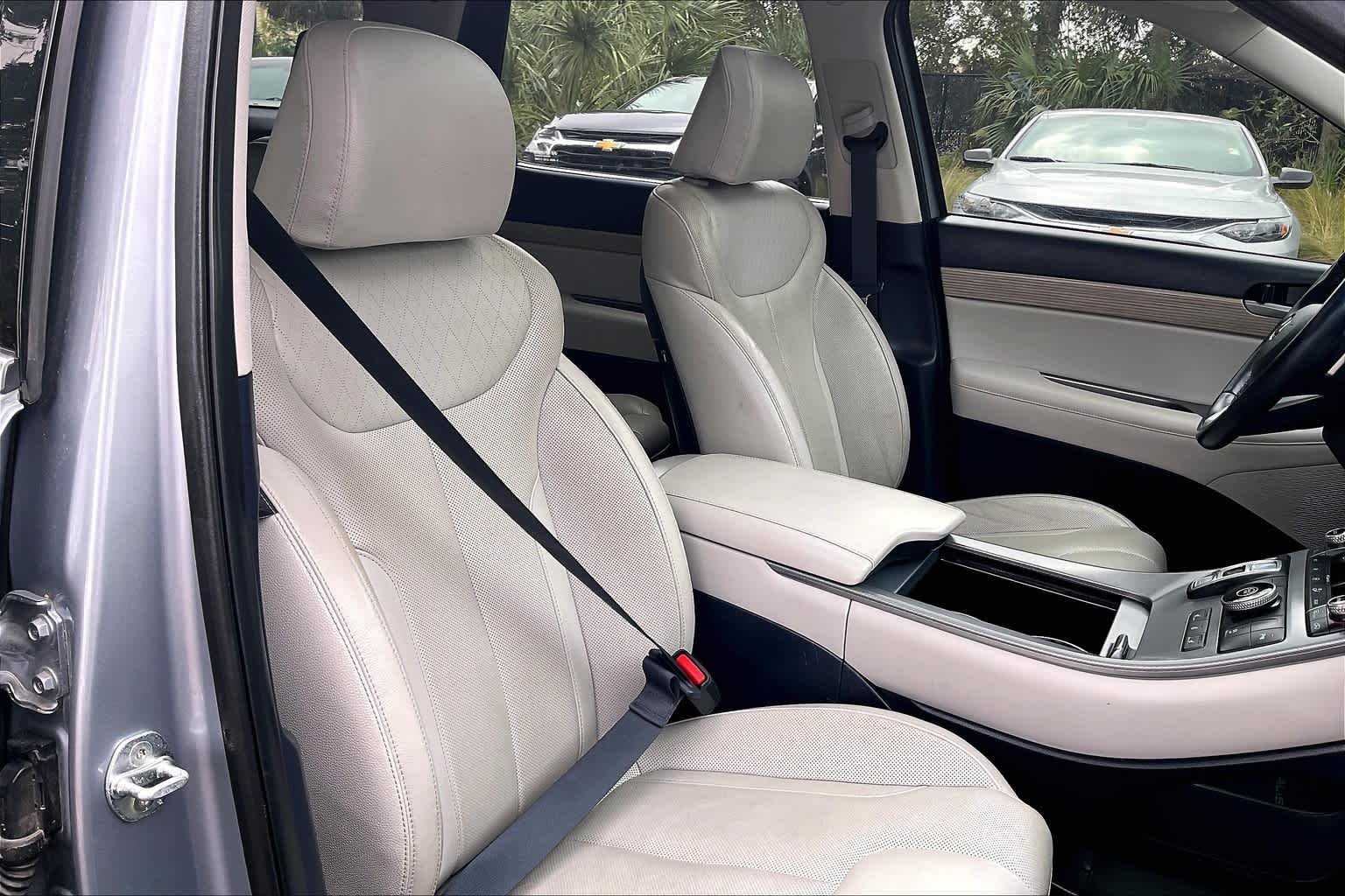 Used 2020 Lagoon Silver Hyundai SEL image 8