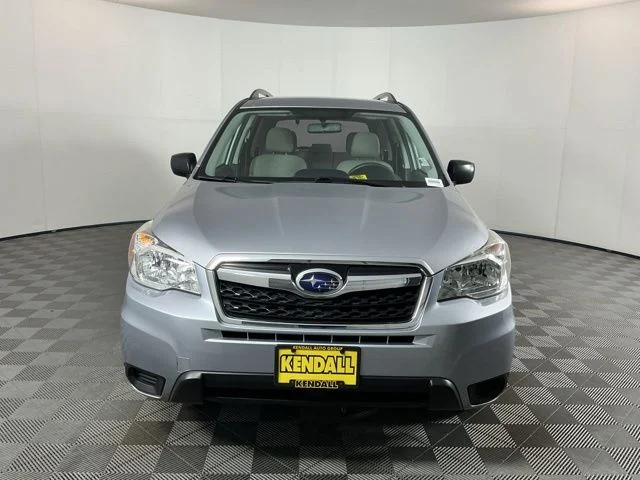 Used 2016 Silver Subaru 2.5i image 2