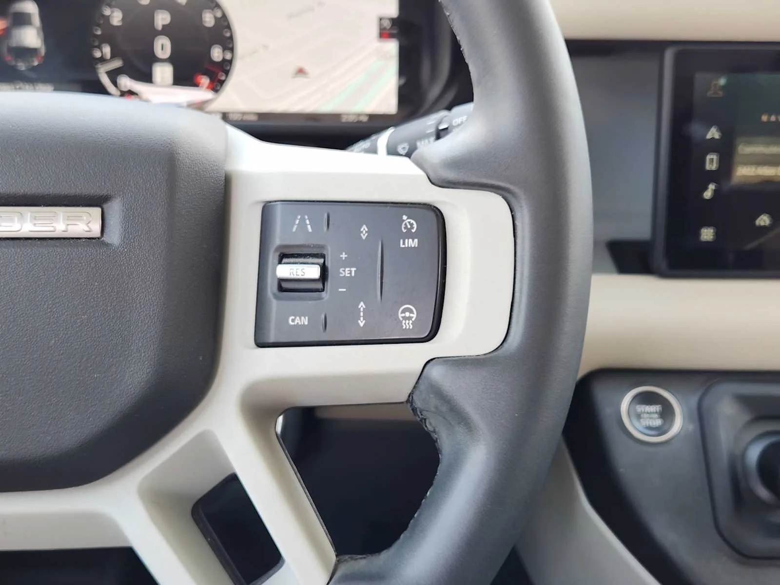 Certified Used 2024 FUJI WHITE Land Rover X-Dynamic SE image 29