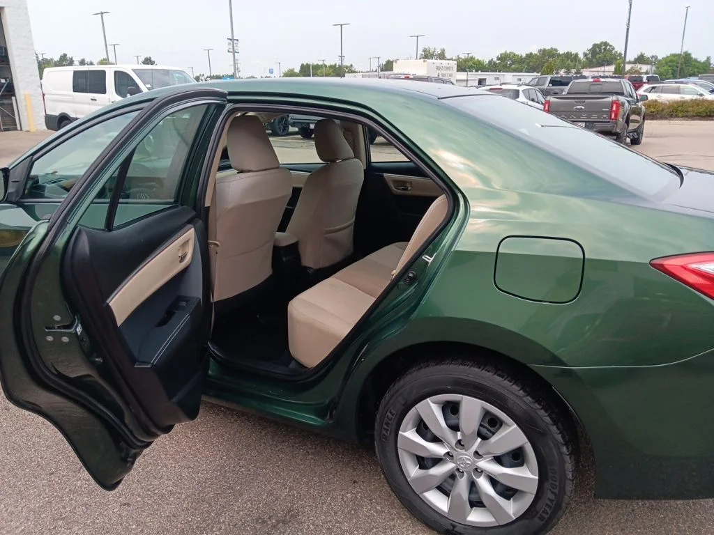 Used 2014 4Evergreen Mica Toyota LE image 30