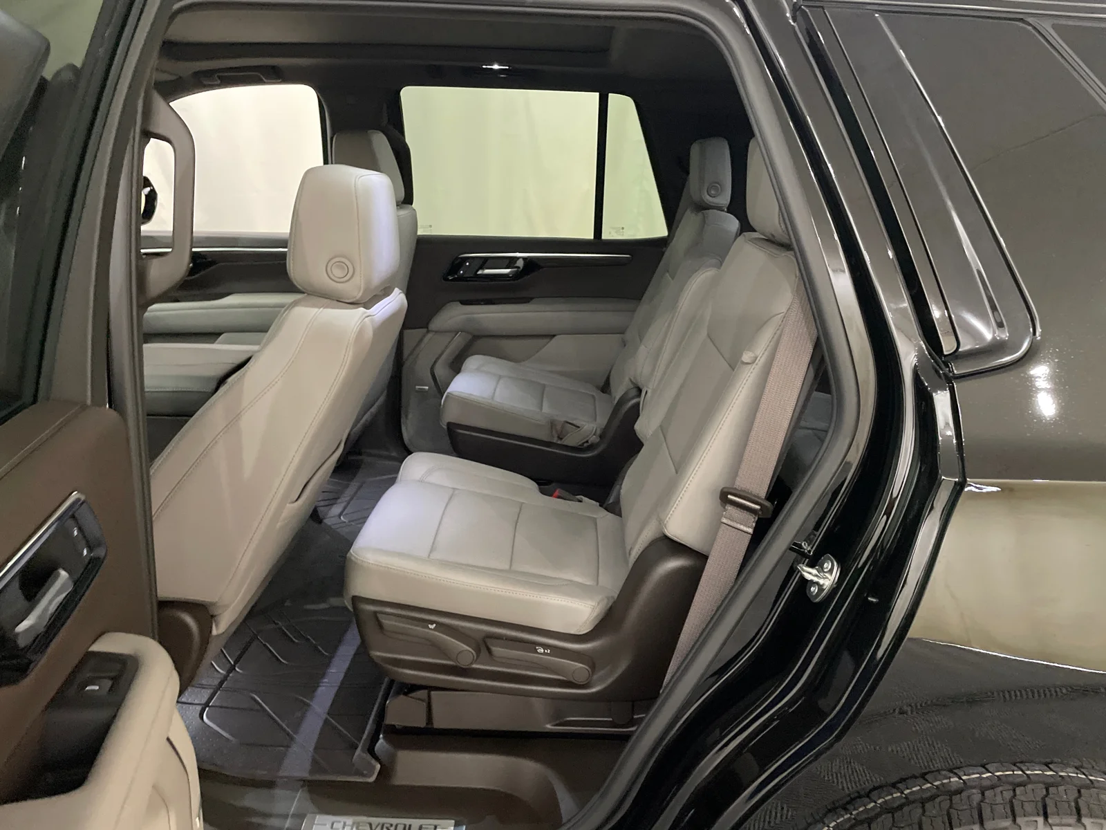 2026 Chevrolet Tahoe Z71 - Photo 30