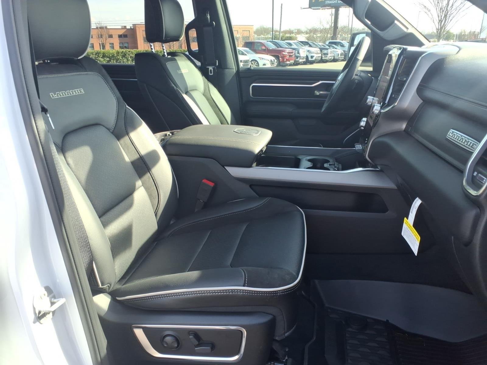 New 2026 Bright White Clear-Coat Exterior Paint RAM Laramie image 18